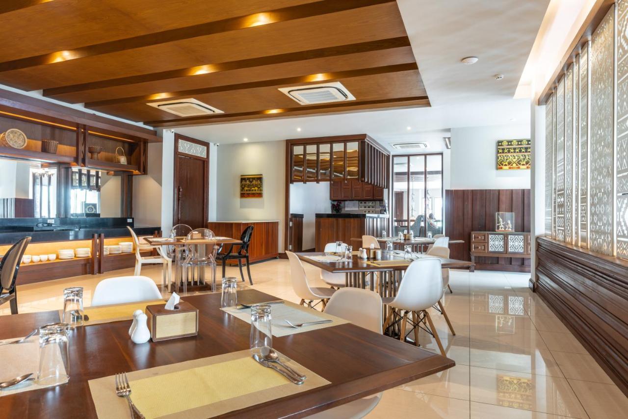 Grand Hotel Vientiane Exterior photo